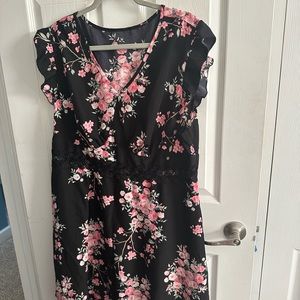 New SHEIN dress, floral, lace waist.
